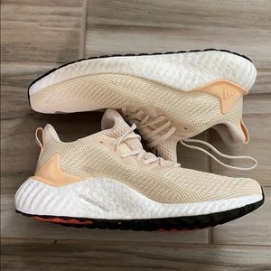 Adidas alphaboost